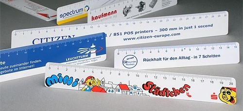 flaches Lineal aus Kunststoff